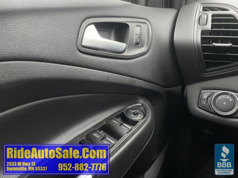 Ford Escape  2017