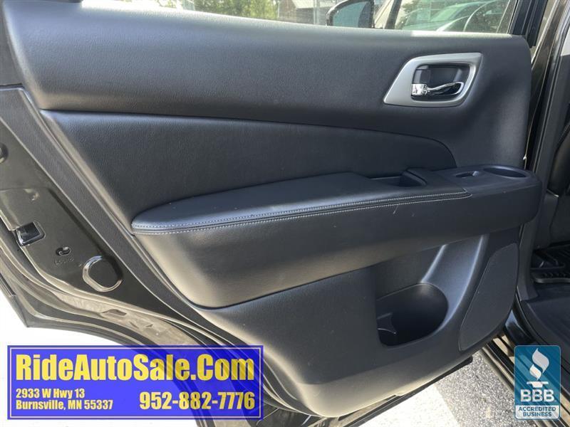 Nissan Pathfinder  2015