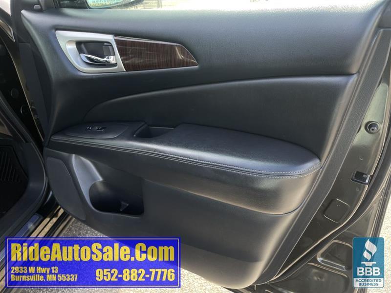 Nissan Pathfinder  2015