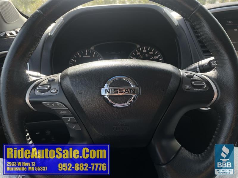 Nissan Pathfinder  2015
