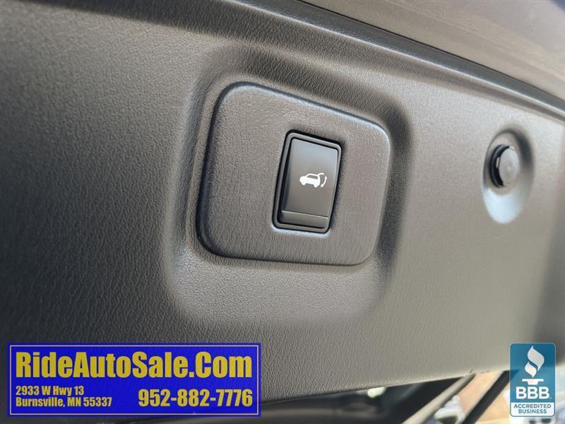 Nissan Pathfinder  2015