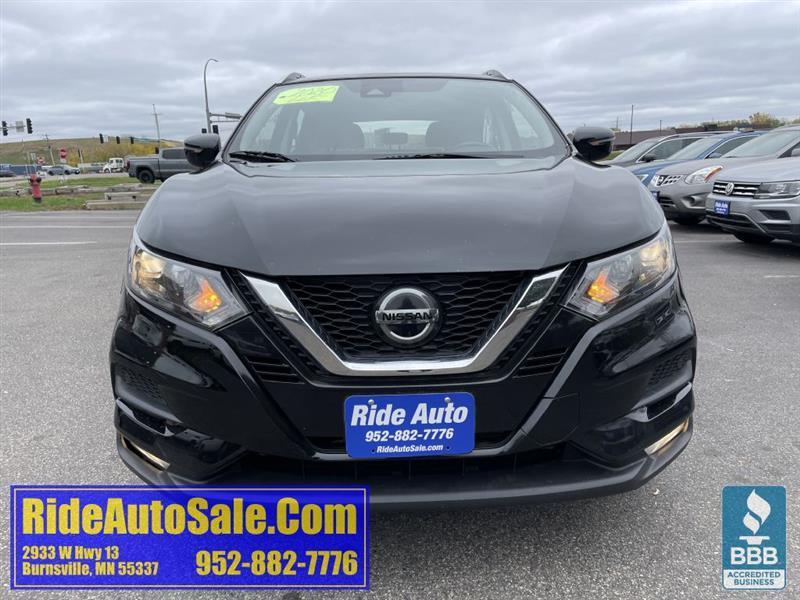 Nissan Rogue Sport  2020