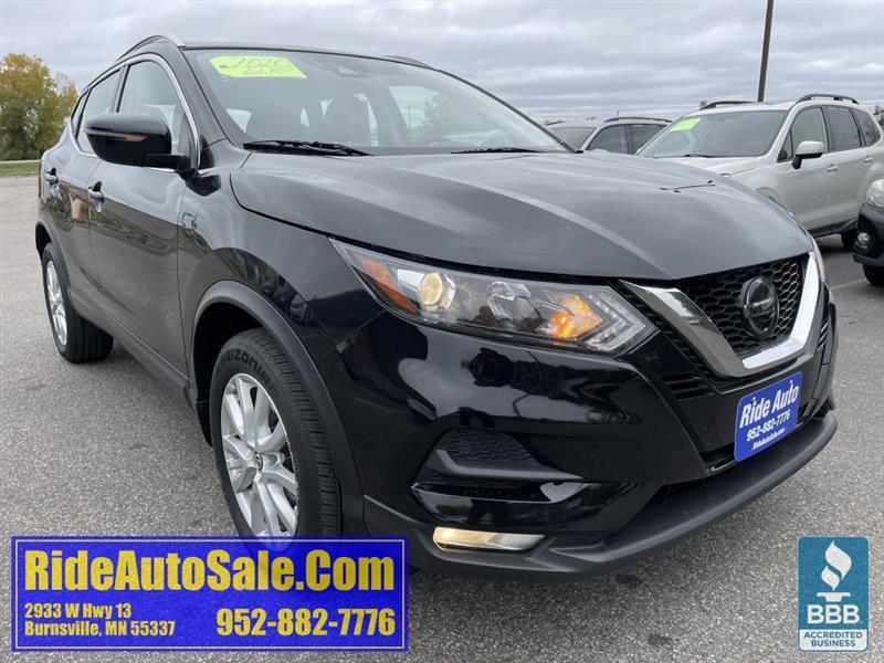 Nissan Rogue Sport  2020