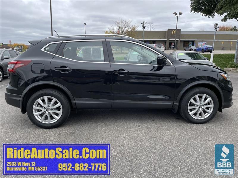 Nissan Rogue Sport  2020