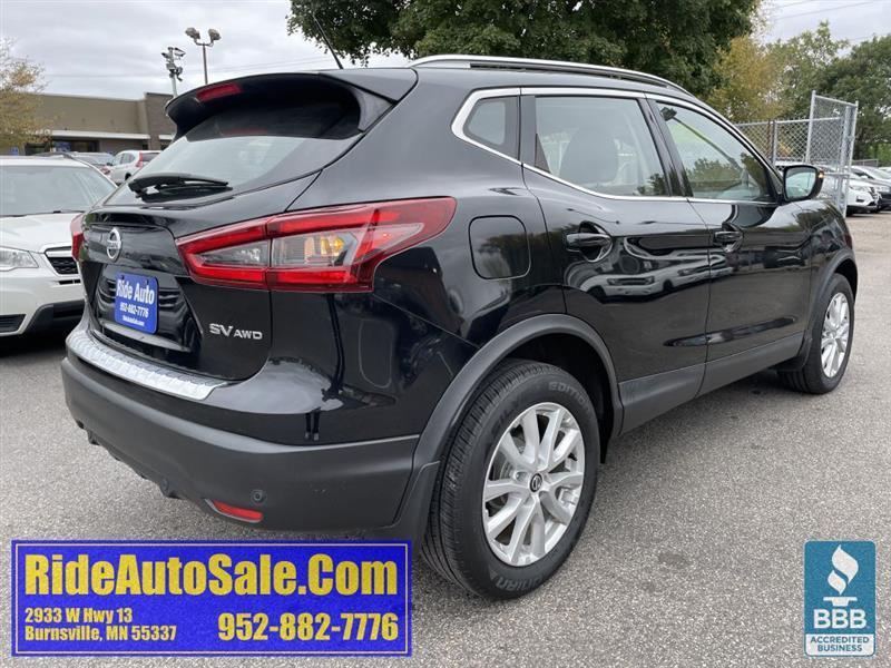 Nissan Rogue Sport  2020