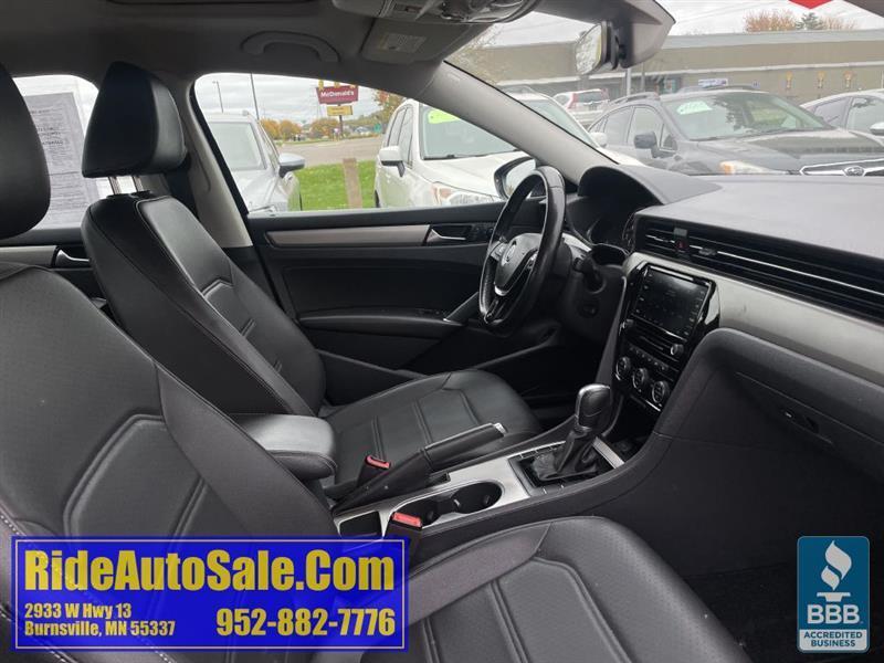 Volkswagen Passat  2020