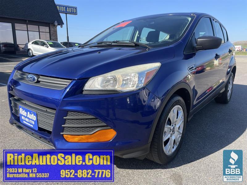 2014 Ford Escape 5 Pass. Cross Over SUV, reliable 2.5 4cyl !