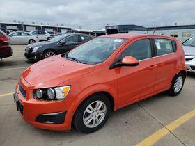 2012 Chevrolet Sonic LT, 5dr hatchback, 4cyl, 6 speed manual !