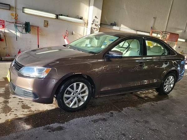 Volkswagen Jetta SE 2011