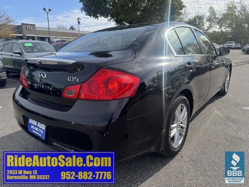 Infiniti G Sedan  2010