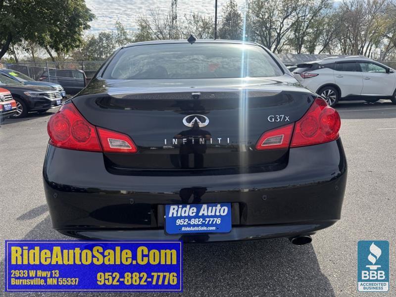 Infiniti G Sedan  2010