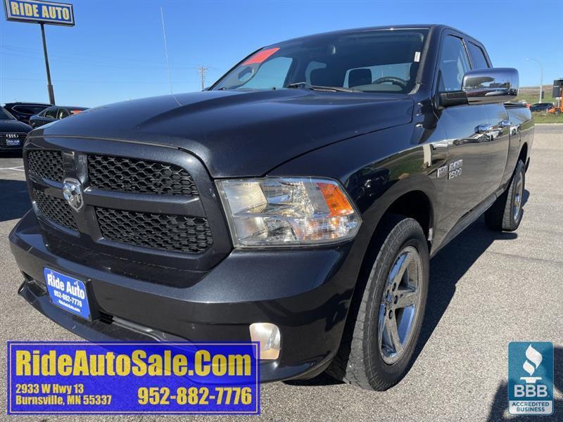 2014 Dodge RAM 1500 Express, Quad cab 4dr, 4x4, 5.7 HEMI V8 !