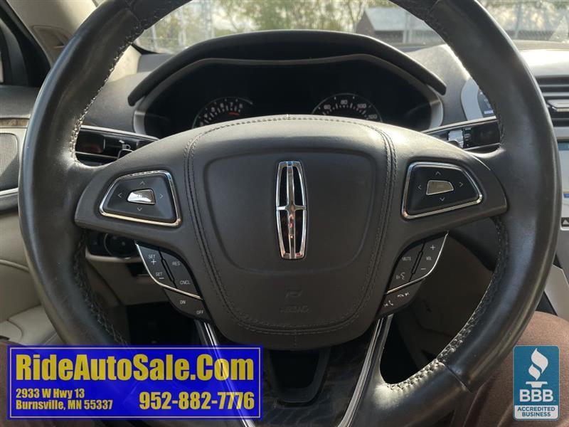 Lincoln MKZ  2017