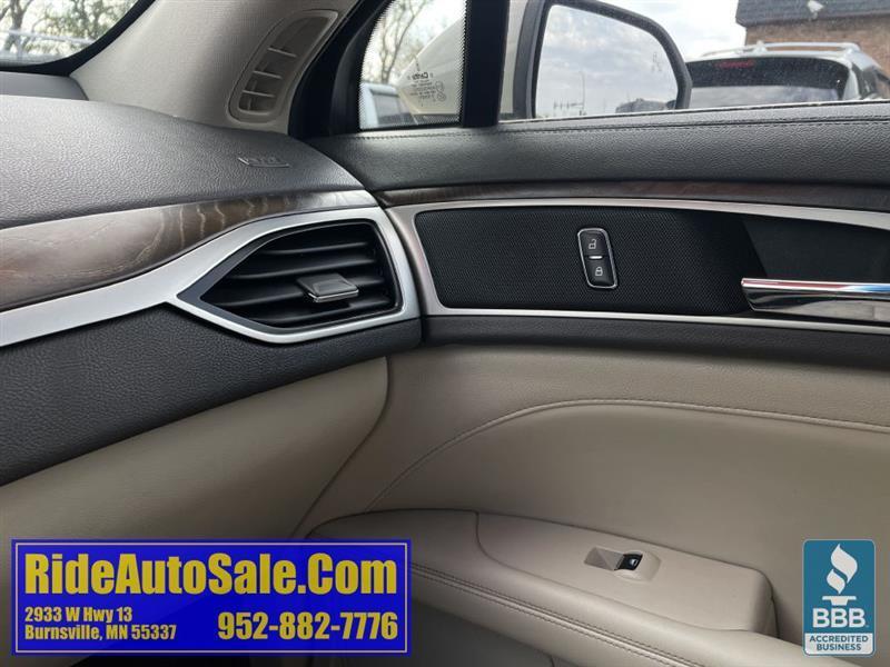 Lincoln MKZ  2017
