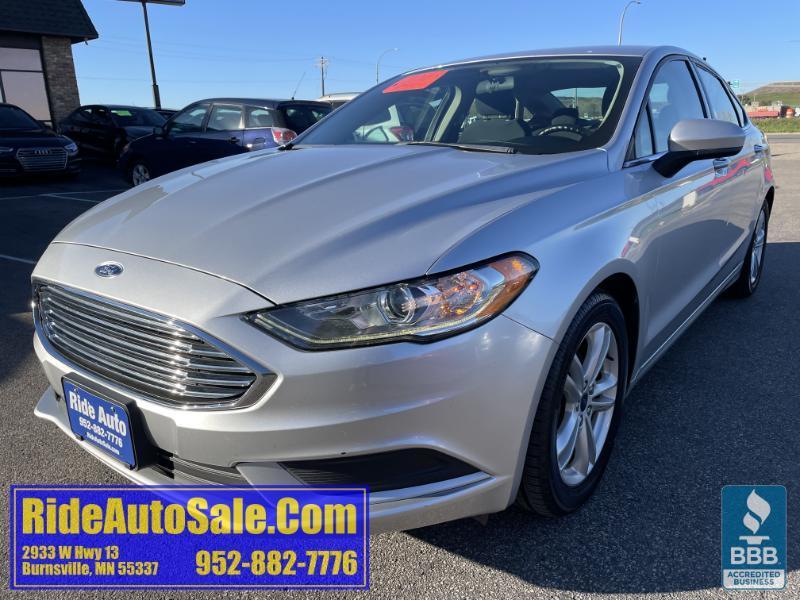 2018 Ford Fusion SE 4dr sedan 4cyl Auto CLEAN financing options !