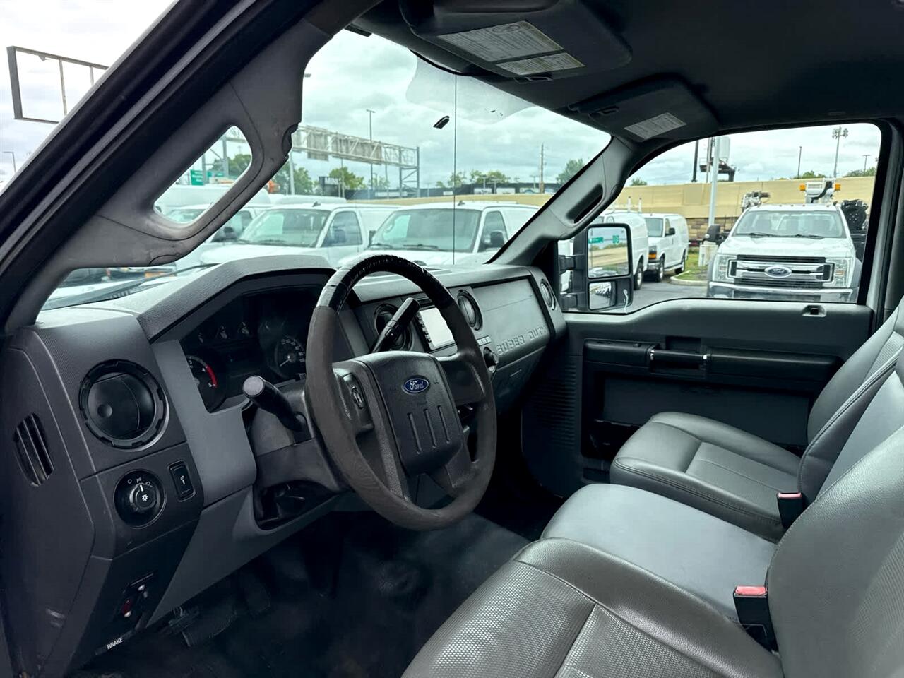 2012 Ford F-550 XL photo 10