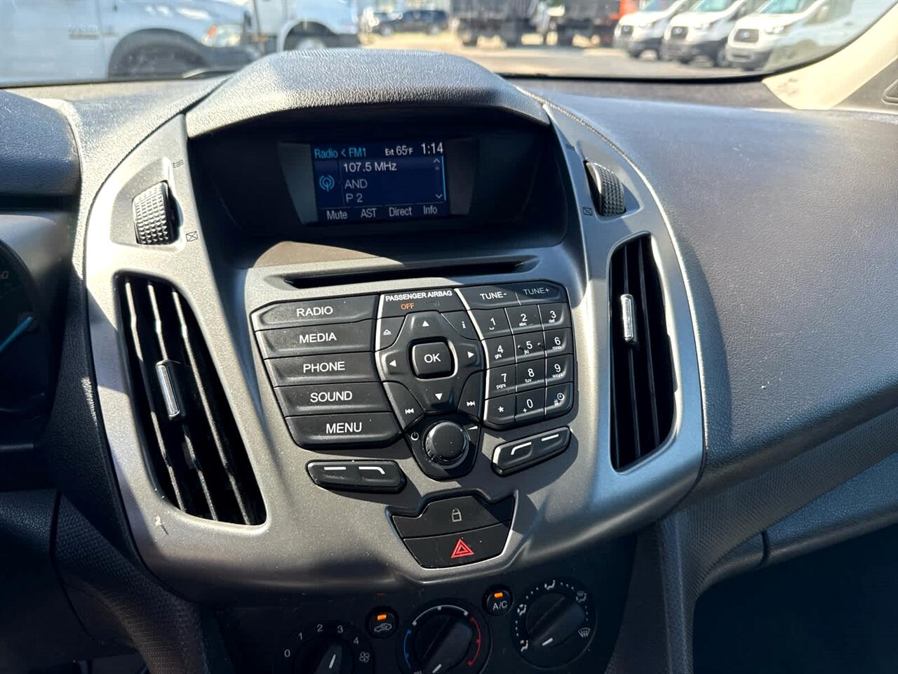 2015 Ford Transit Connect XL photo 15