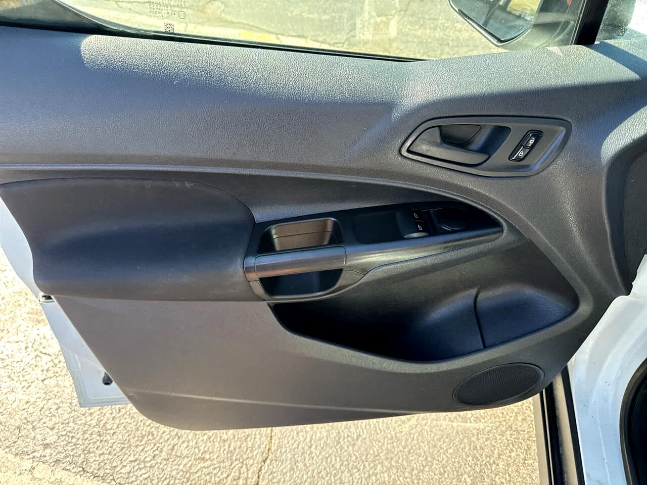 2015 Ford Transit Connect XL photo 17