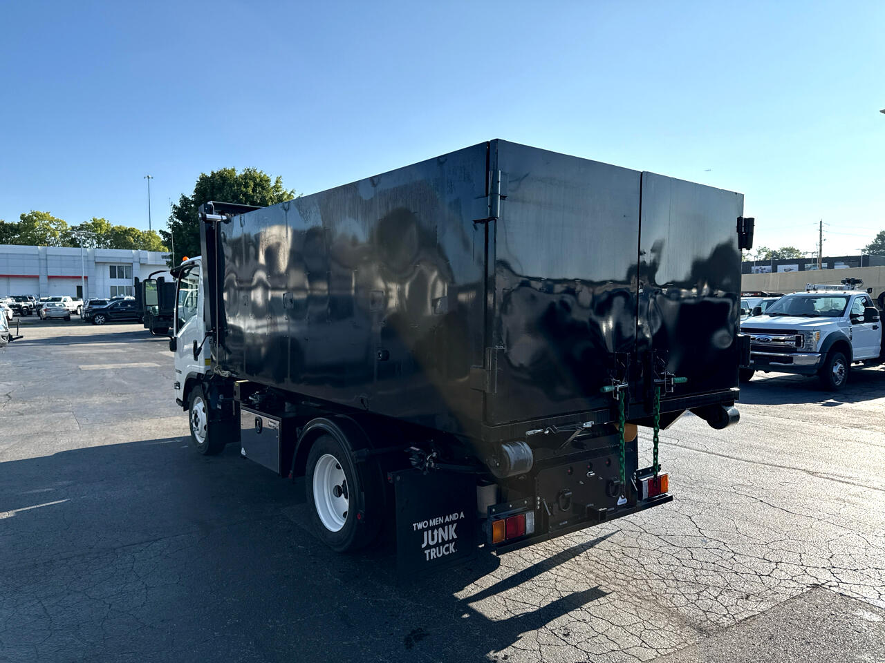 2024 Isuzu NPR photo 6