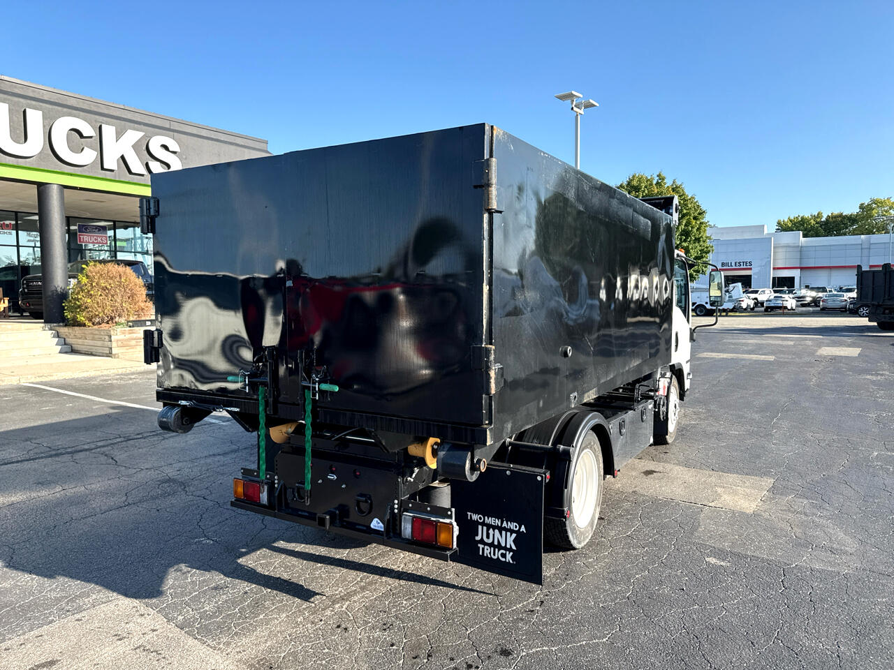 2024 Isuzu NPR photo 8