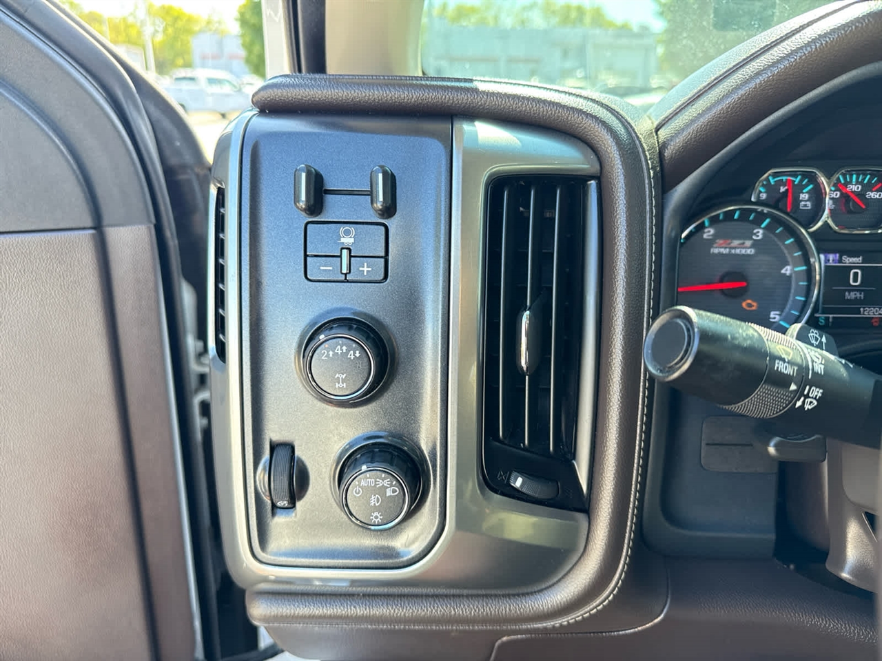 2017 Chevrolet Silverado 2500HD LTZ photo 24