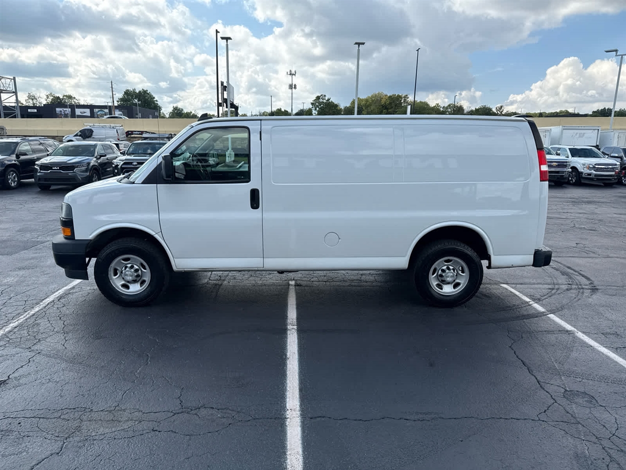 2021 Chevrolet Express 2500 Cargo photo 2