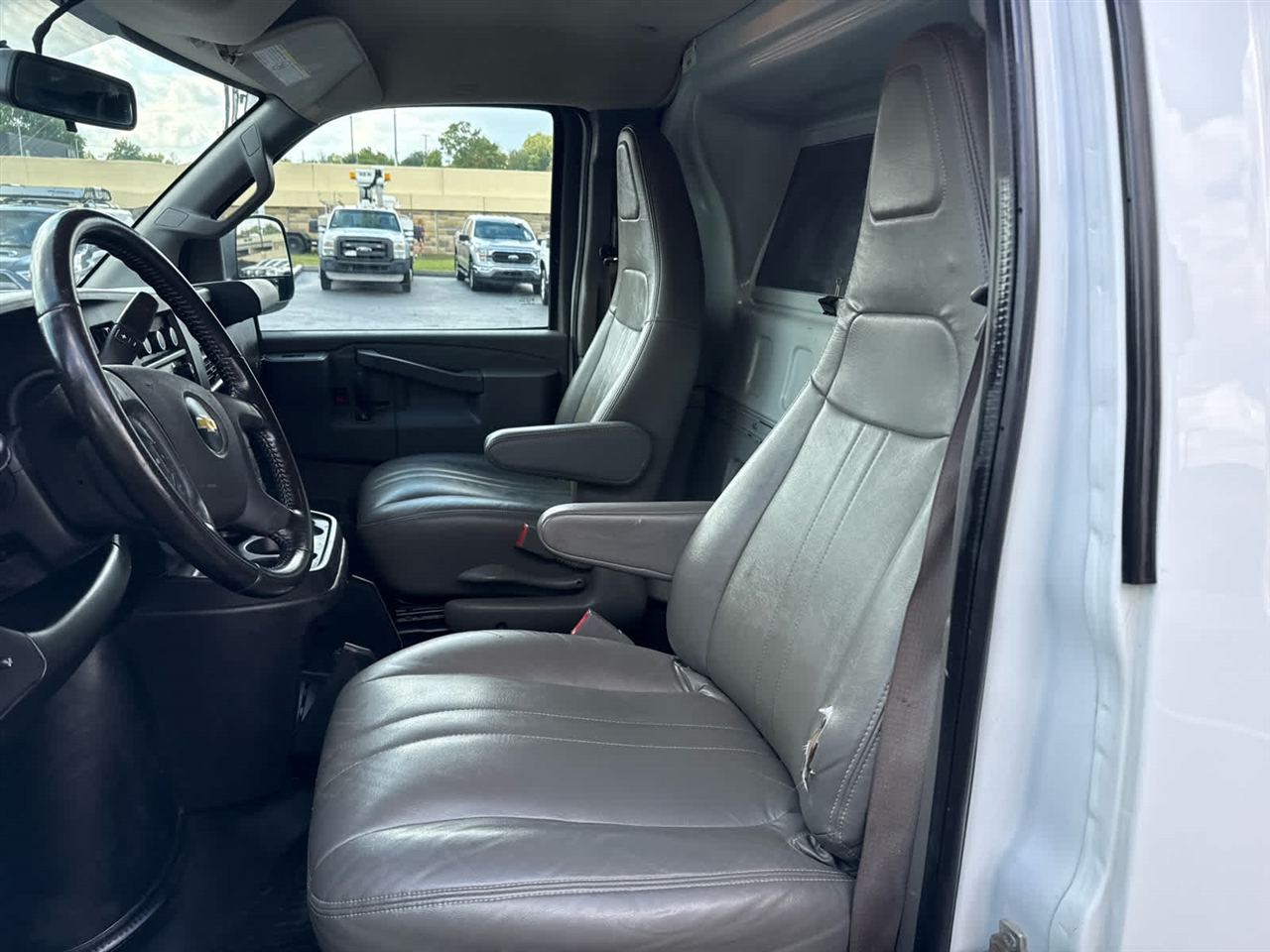 2021 Chevrolet Express 2500 Cargo photo 10