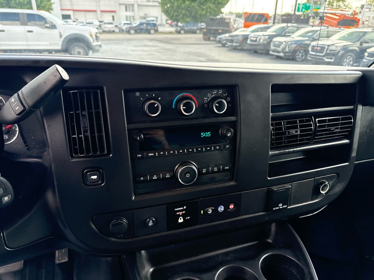 2021 Chevrolet Express 2500 Cargo photo 12