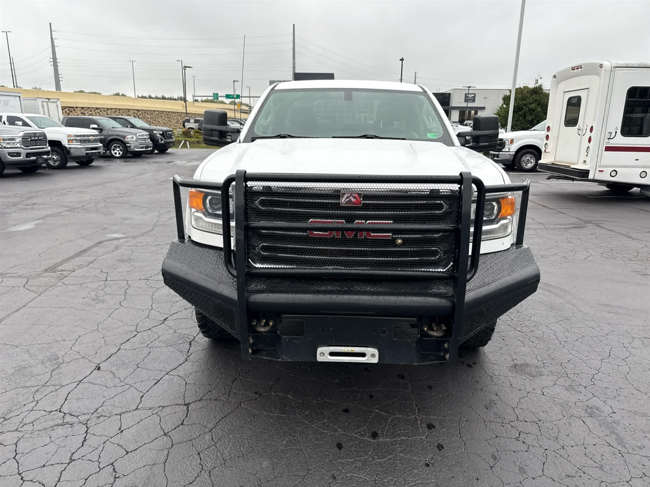 2019 Gmc Sierra HD Base photo 3