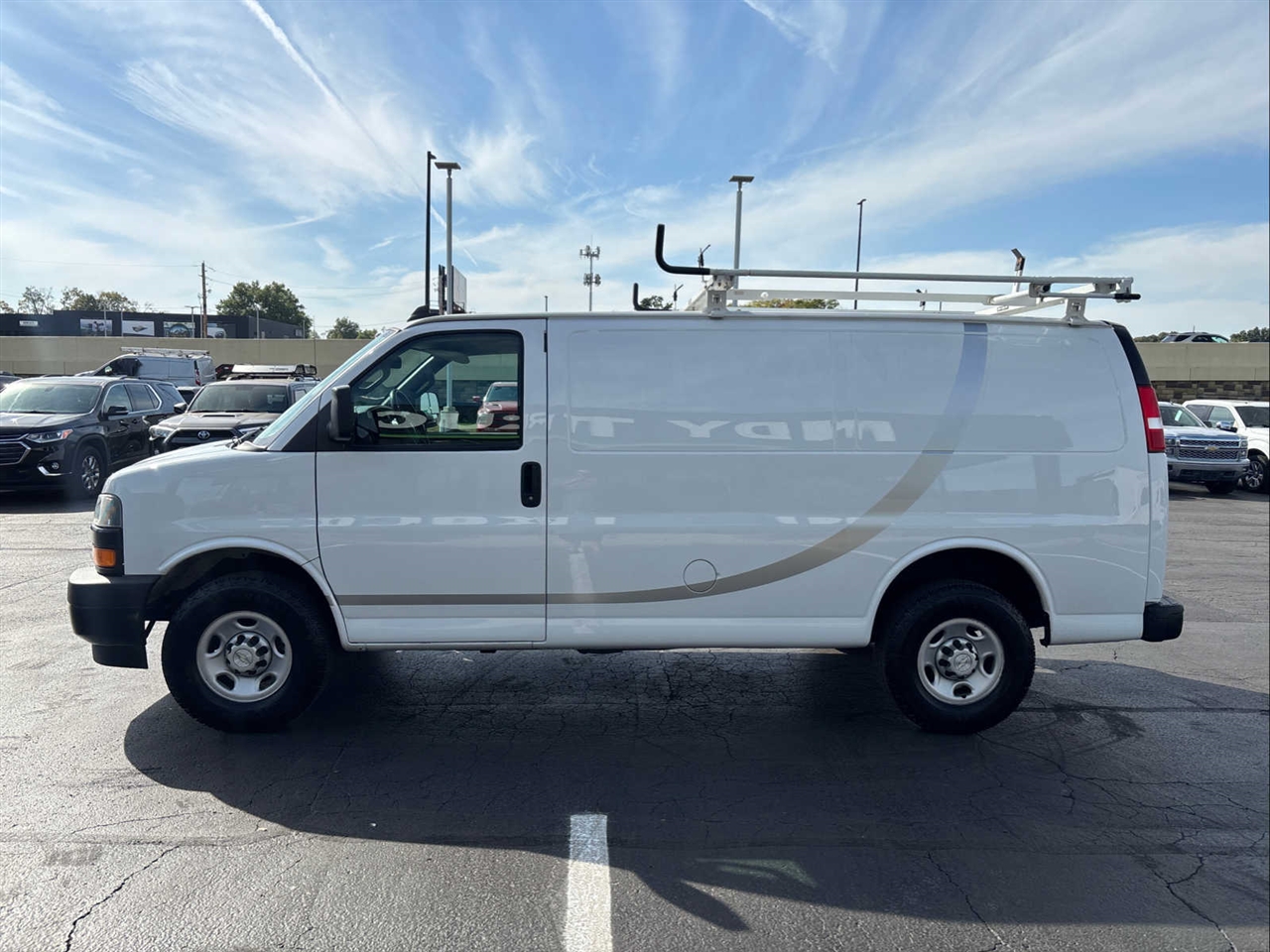 2021 Chevrolet Express 3500 Cargo photo 5