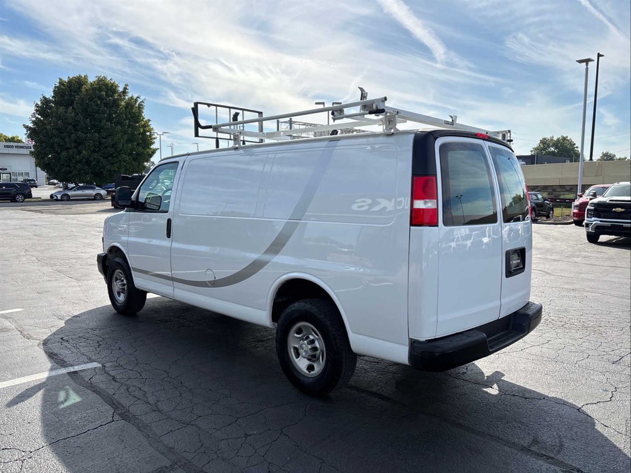 2021 Chevrolet Express 3500 Cargo photo 6