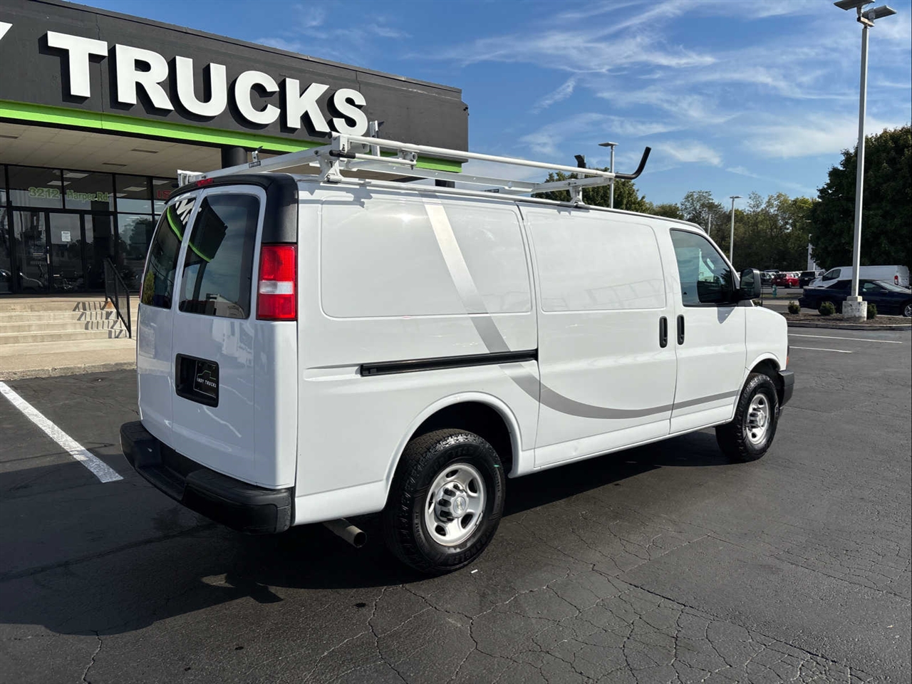 2021 Chevrolet Express 3500 Cargo photo 8