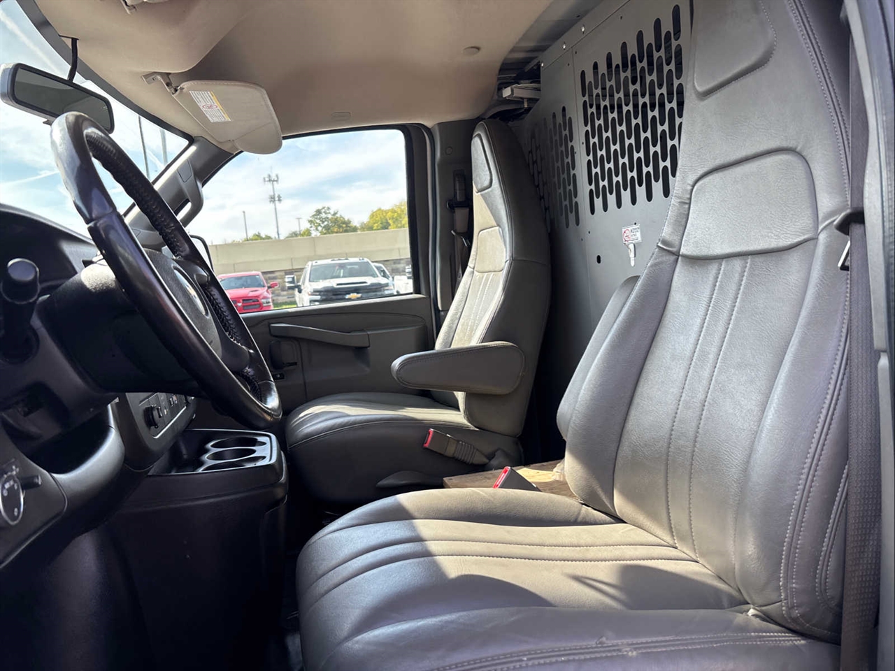 2021 Chevrolet Express 3500 Cargo photo 10