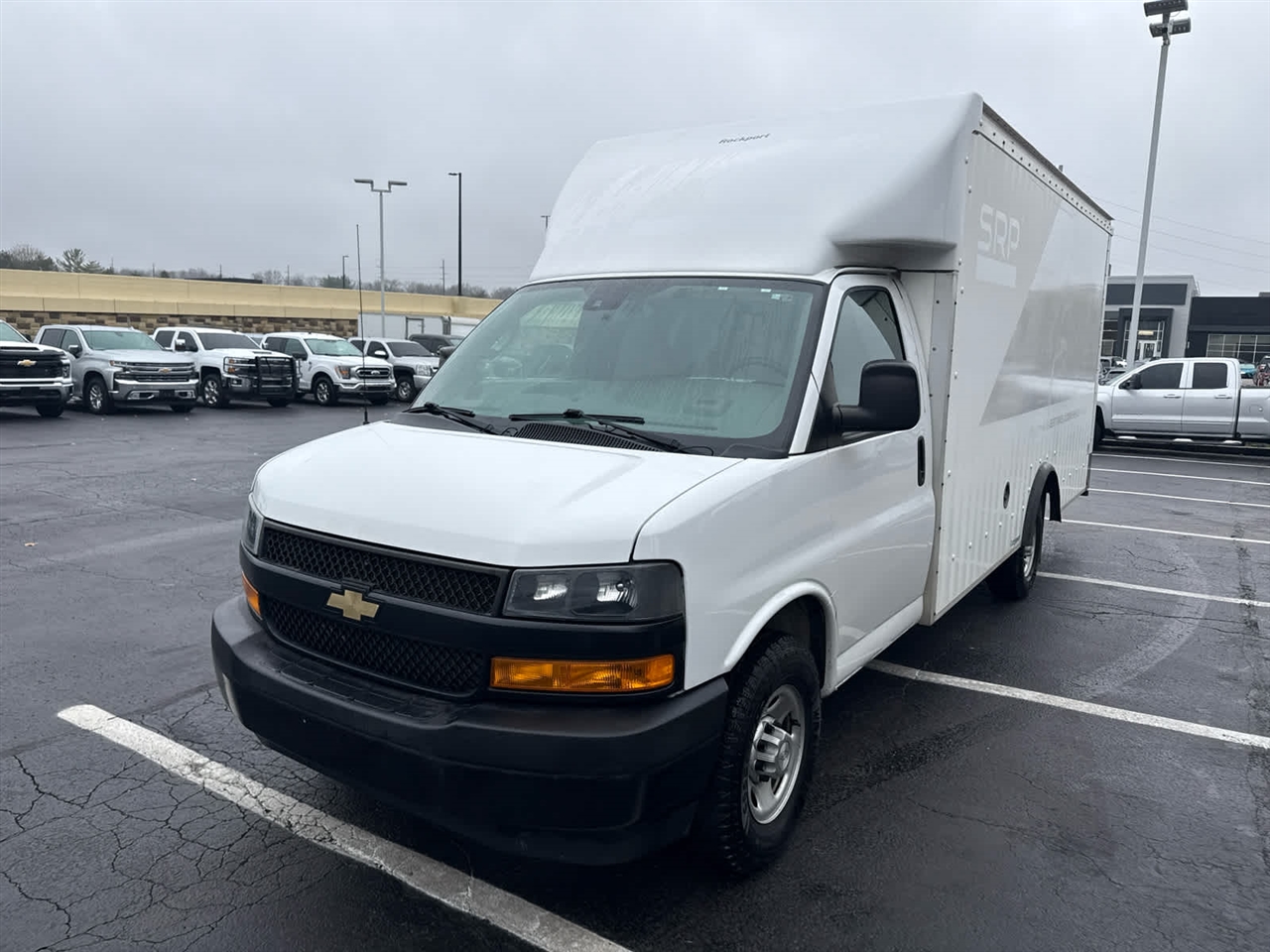 2021 Chevrolet Express 3500 Cutaway photo 4