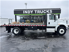 2017 International DuraStar 4400 