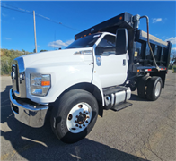 2017 Ford F-750 