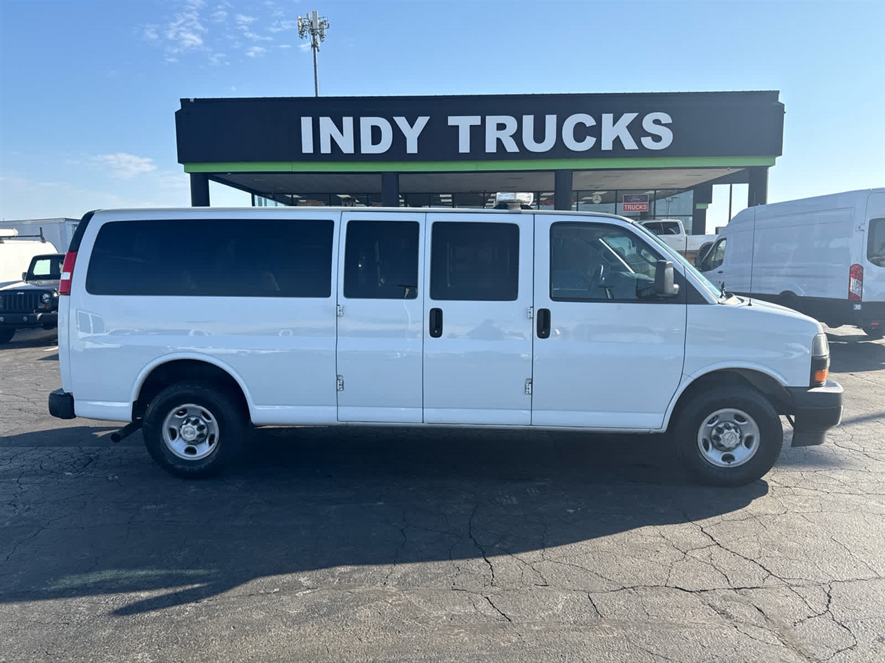 2020 Chevrolet Express LS