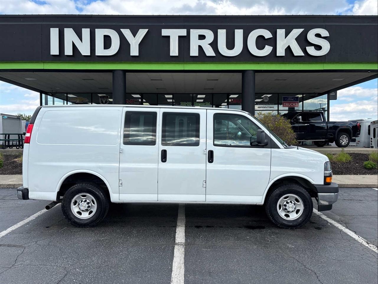 2022 Chevrolet Express 