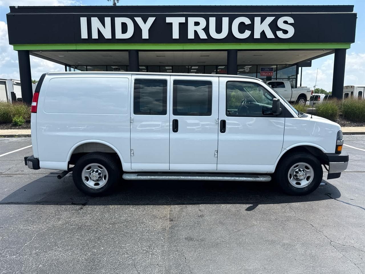 2025 Chevrolet Express 