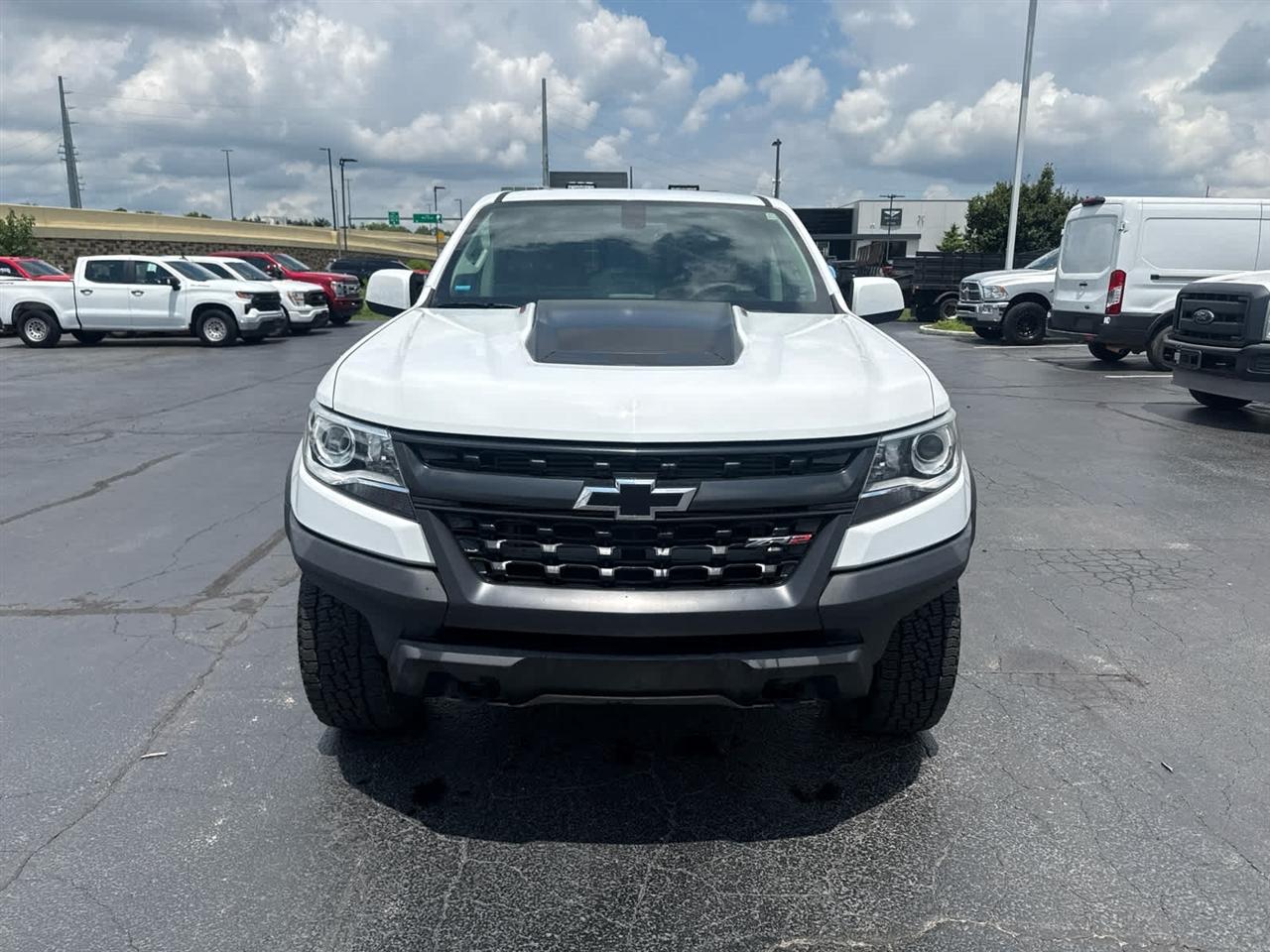 View vehicle photo 3