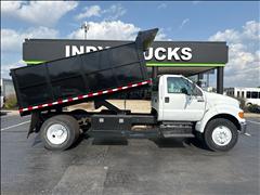 2013 Ford F-750 