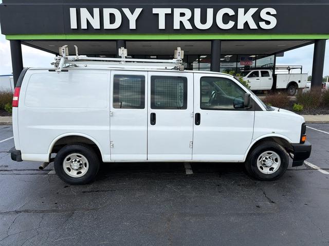 Summit White 2017 Chevrolet Express Cargo Van Rear-Wheel Drive 6-Speed Automatic