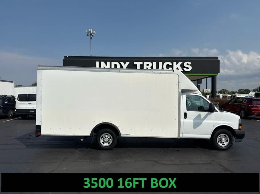 2023 Chevrolet Express 