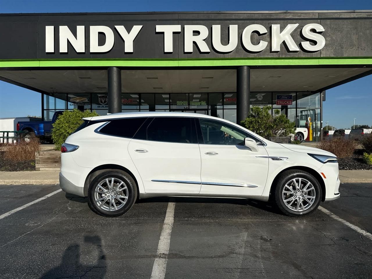 2023 Buick Enclave Essence