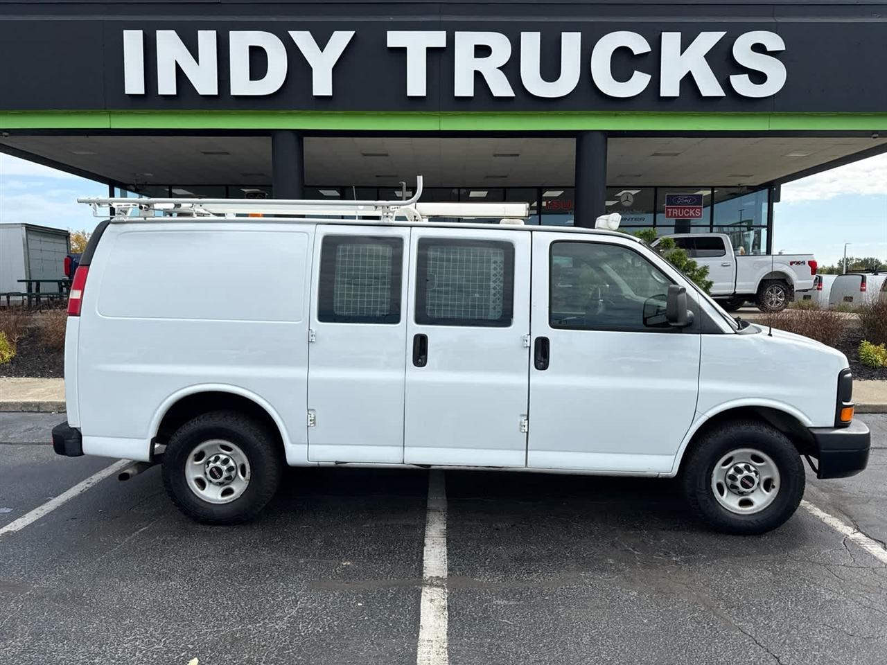 2013 GMC Savana 