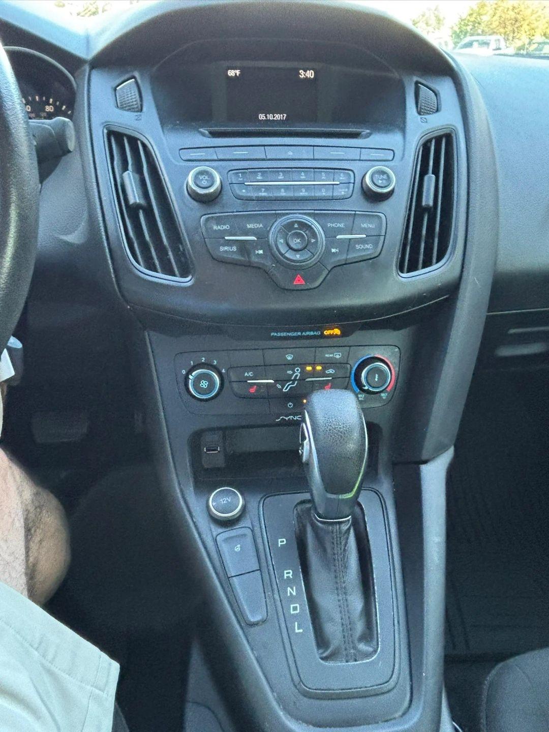 Ford Focus  2017
