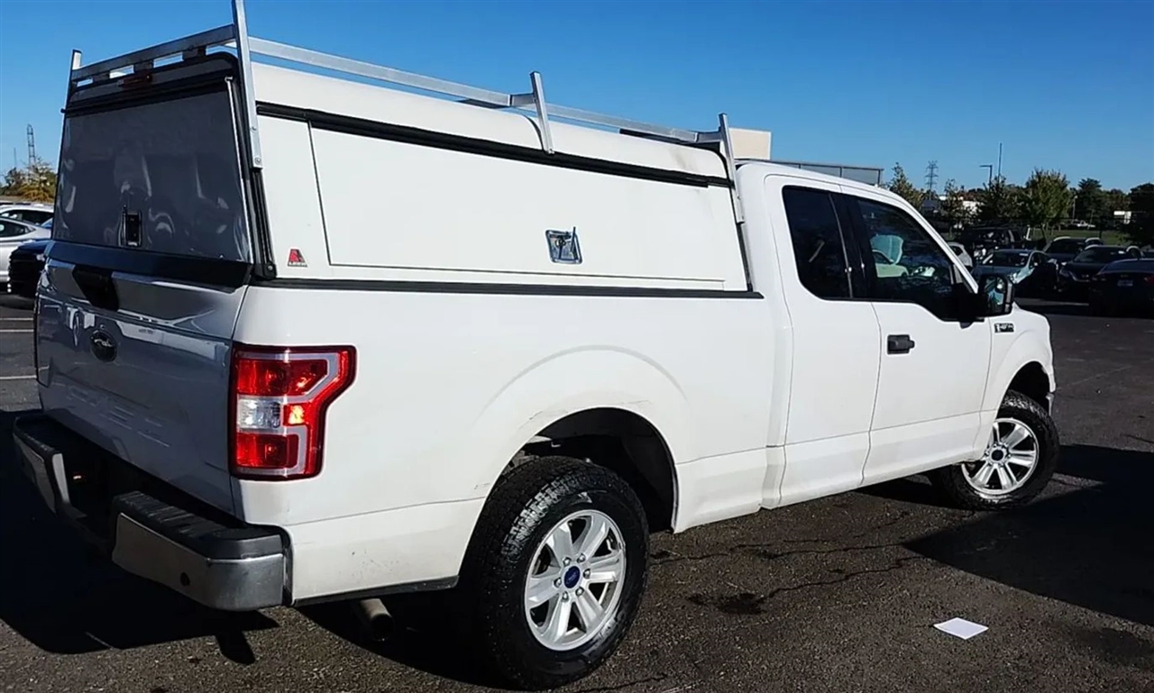 2018 Ford F-150 XLT photo 2