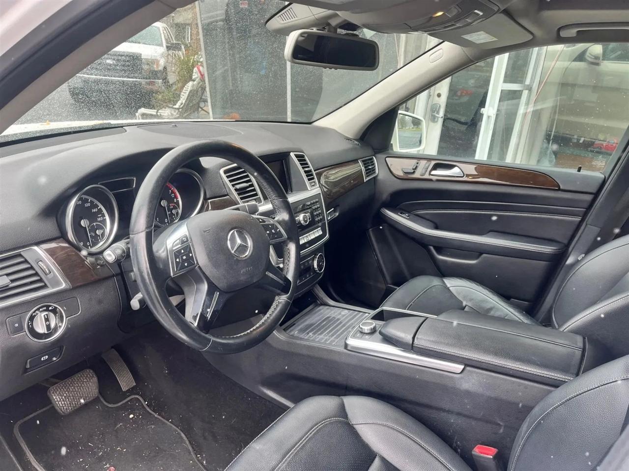 Mercedes-Benz M-Class  2015