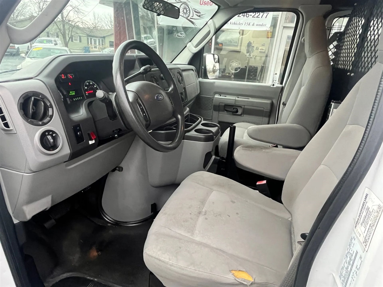 Ford E-150  2012