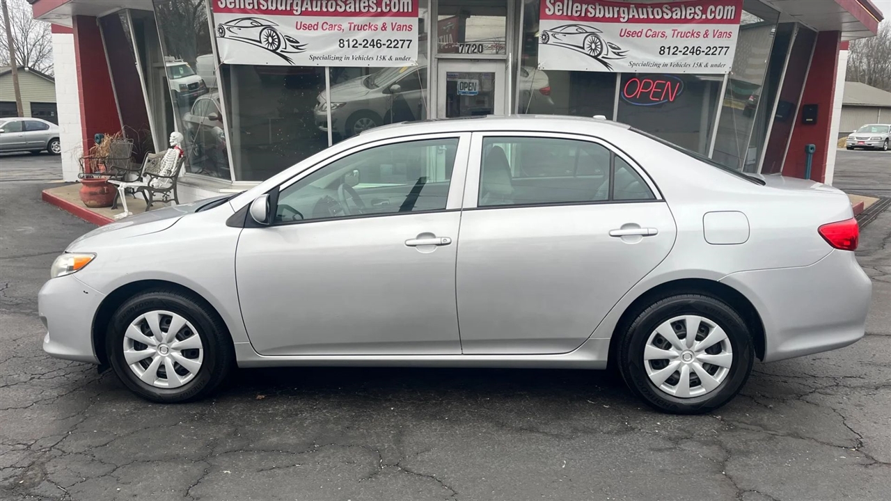 Toyota Corolla  2010